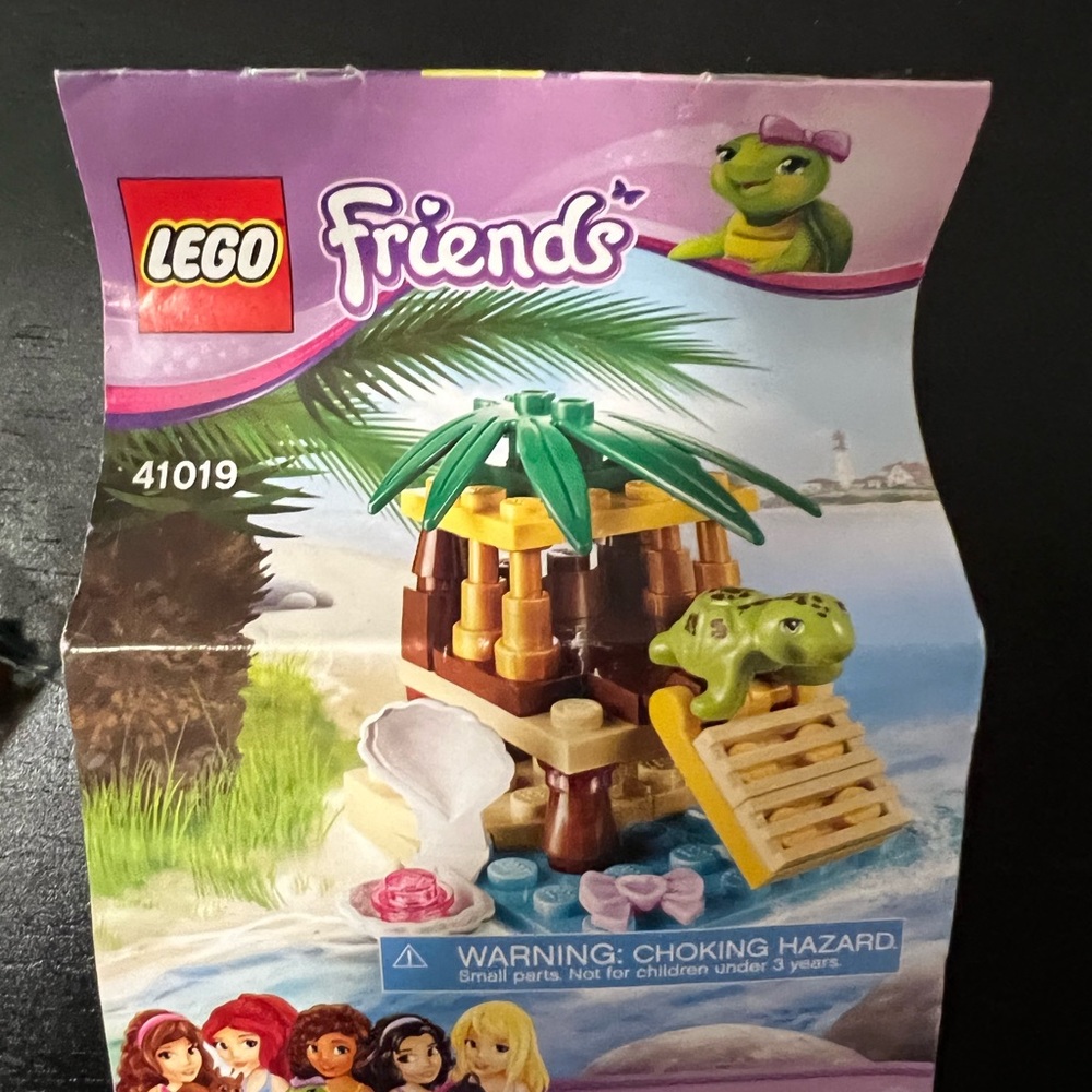 LEGO Friends: Turtle's Little Oasis